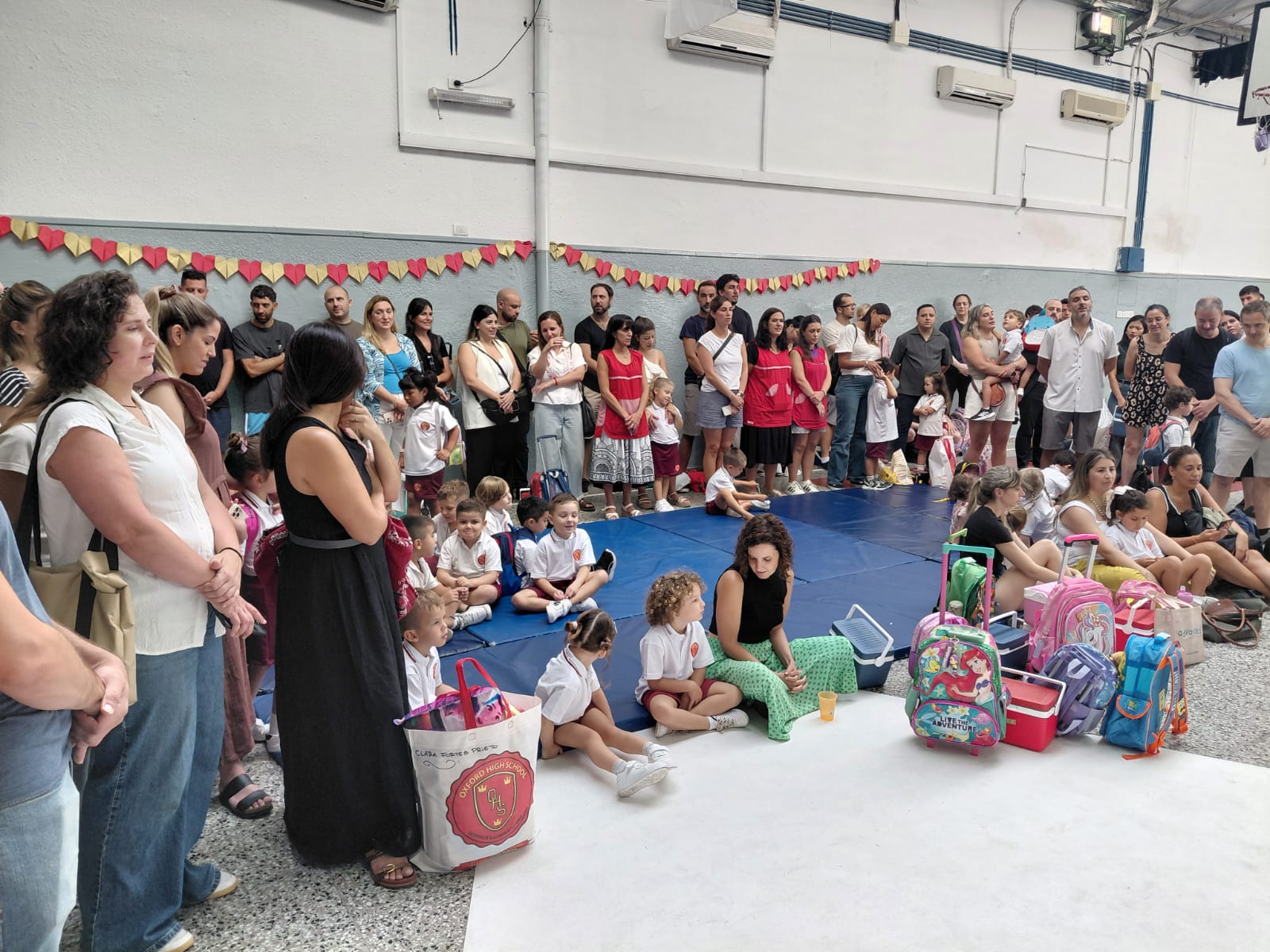 Cierre de una jornada escolar con estudiantes de Nivel Inicial en el colegio